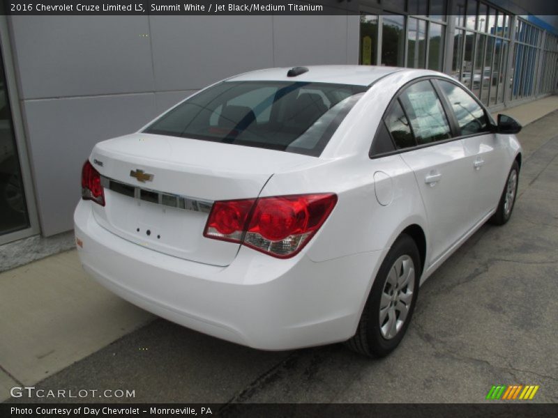 Summit White / Jet Black/Medium Titanium 2016 Chevrolet Cruze Limited LS