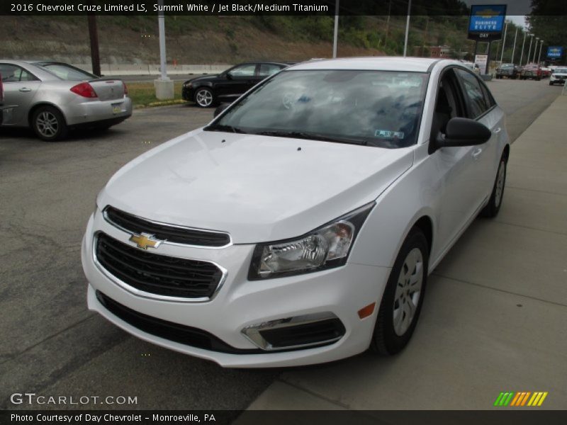 Summit White / Jet Black/Medium Titanium 2016 Chevrolet Cruze Limited LS