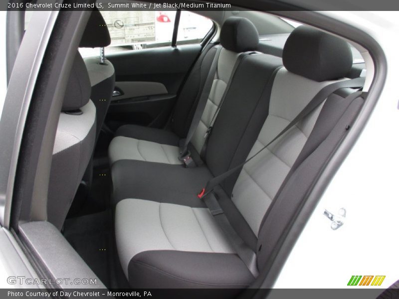 Summit White / Jet Black/Medium Titanium 2016 Chevrolet Cruze Limited LS