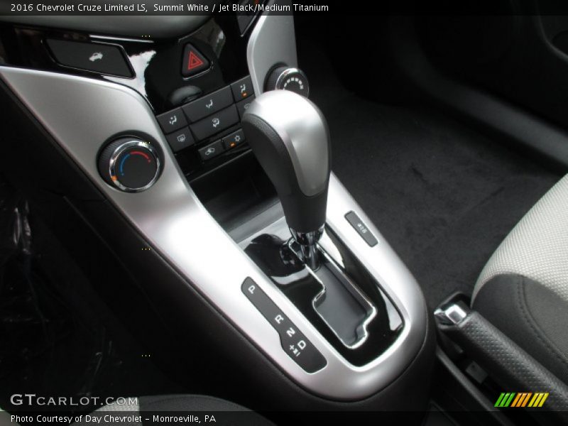 Summit White / Jet Black/Medium Titanium 2016 Chevrolet Cruze Limited LS