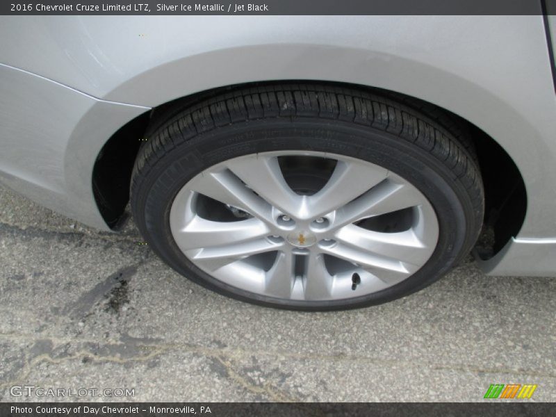 Silver Ice Metallic / Jet Black 2016 Chevrolet Cruze Limited LTZ