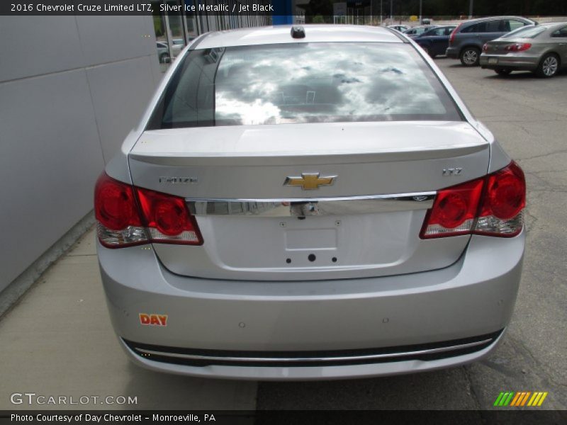 Silver Ice Metallic / Jet Black 2016 Chevrolet Cruze Limited LTZ