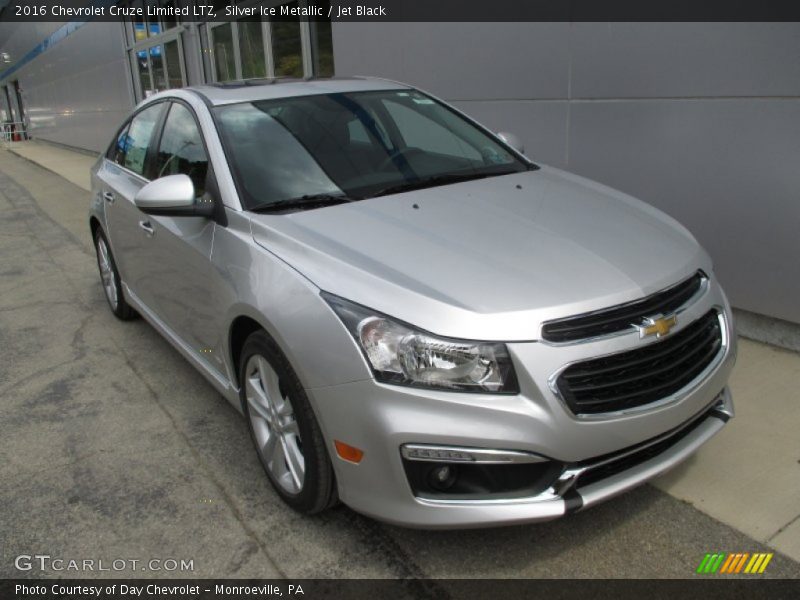 Silver Ice Metallic / Jet Black 2016 Chevrolet Cruze Limited LTZ