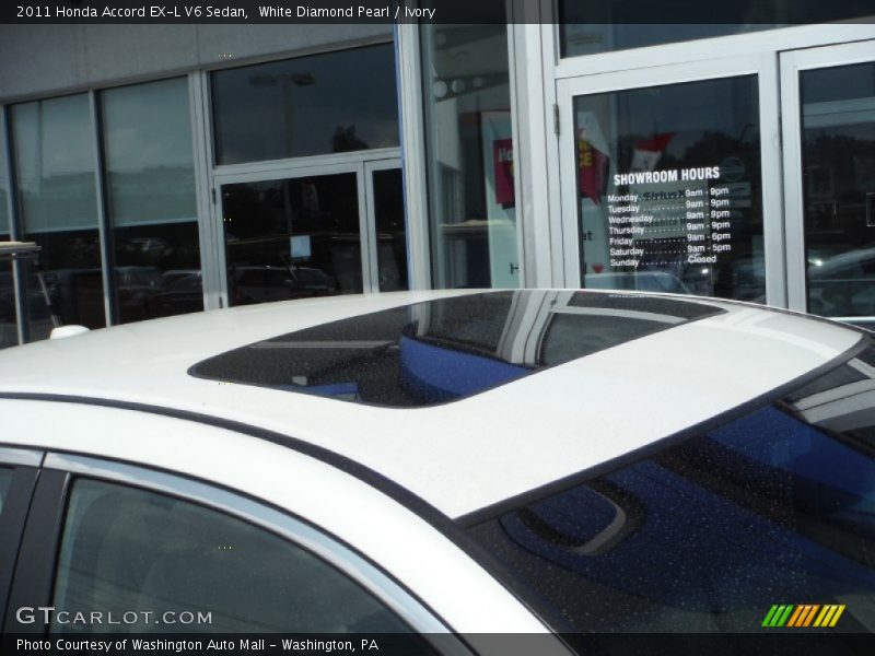White Diamond Pearl / Ivory 2011 Honda Accord EX-L V6 Sedan