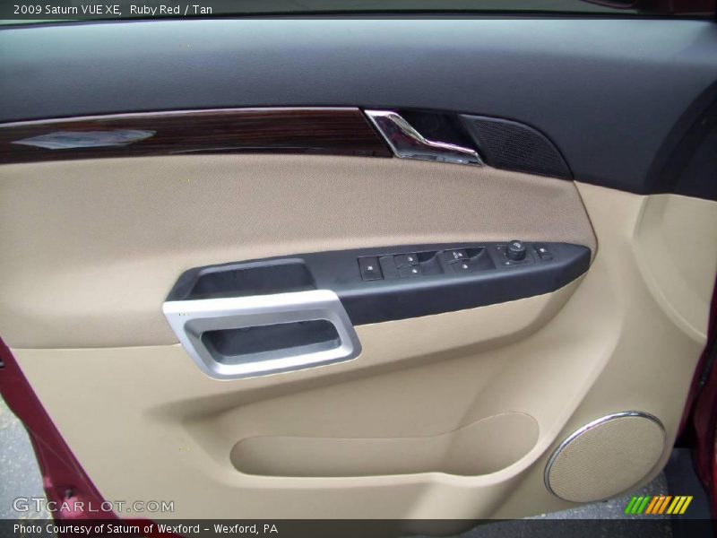 Ruby Red / Tan 2009 Saturn VUE XE