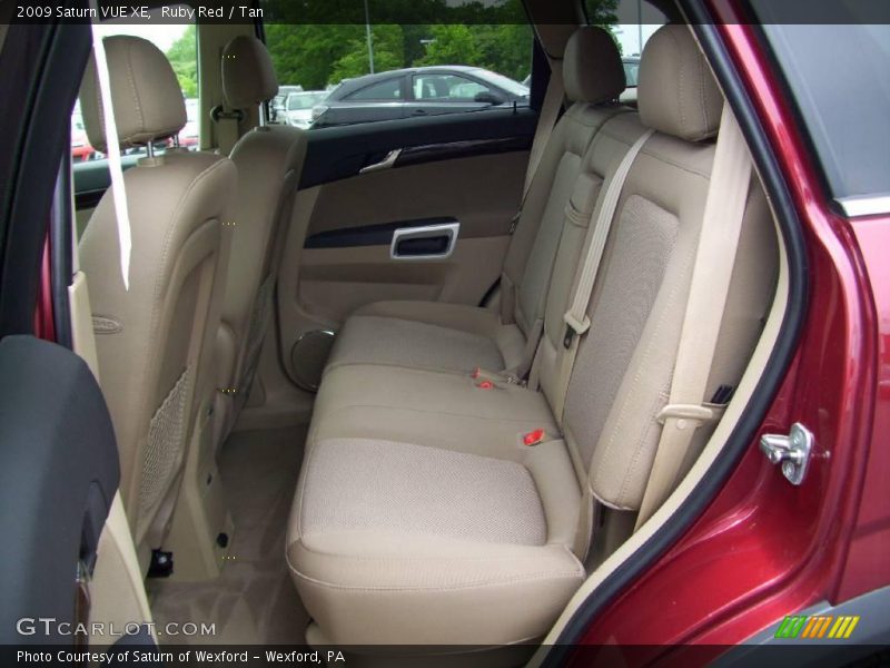 Ruby Red / Tan 2009 Saturn VUE XE