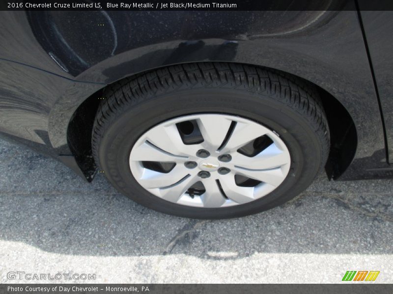Blue Ray Metallic / Jet Black/Medium Titanium 2016 Chevrolet Cruze Limited LS