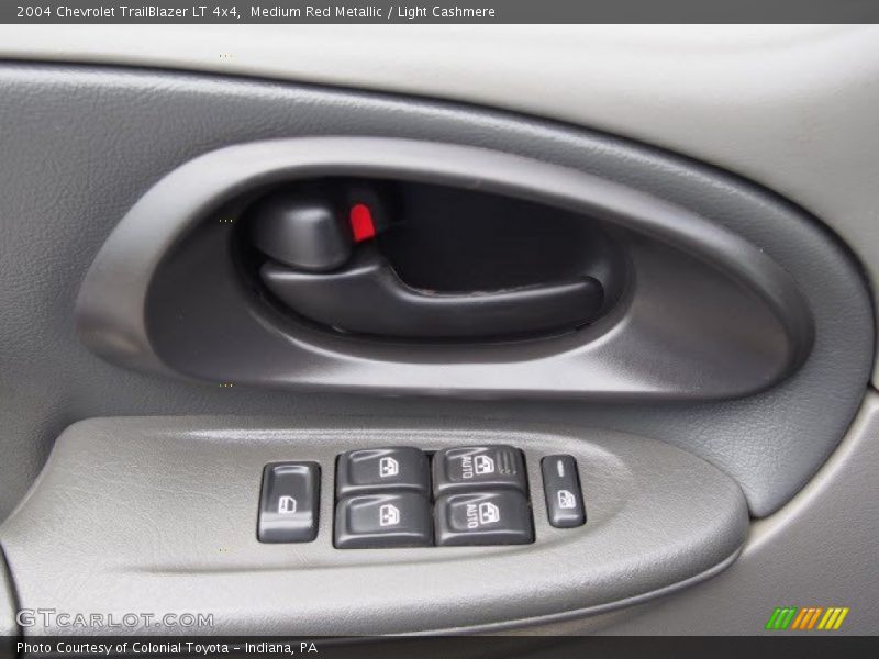 Medium Red Metallic / Light Cashmere 2004 Chevrolet TrailBlazer LT 4x4