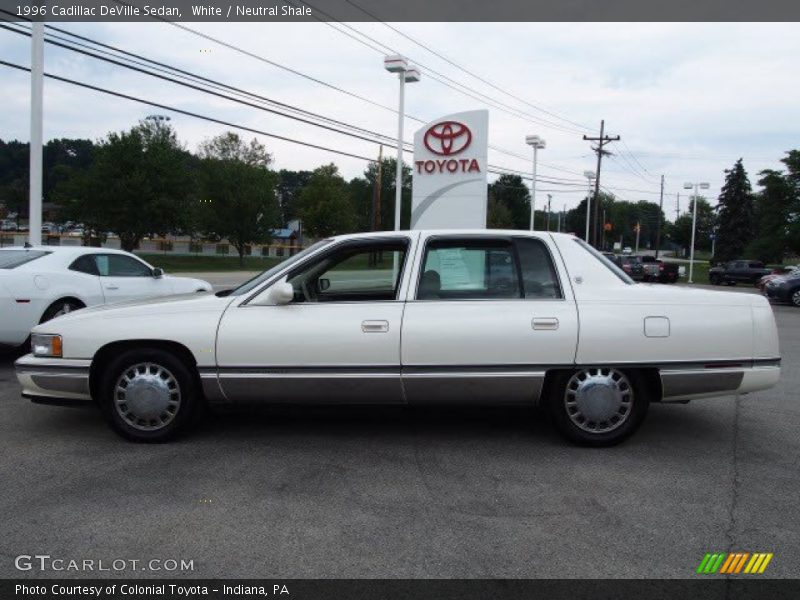 White / Neutral Shale 1996 Cadillac DeVille Sedan