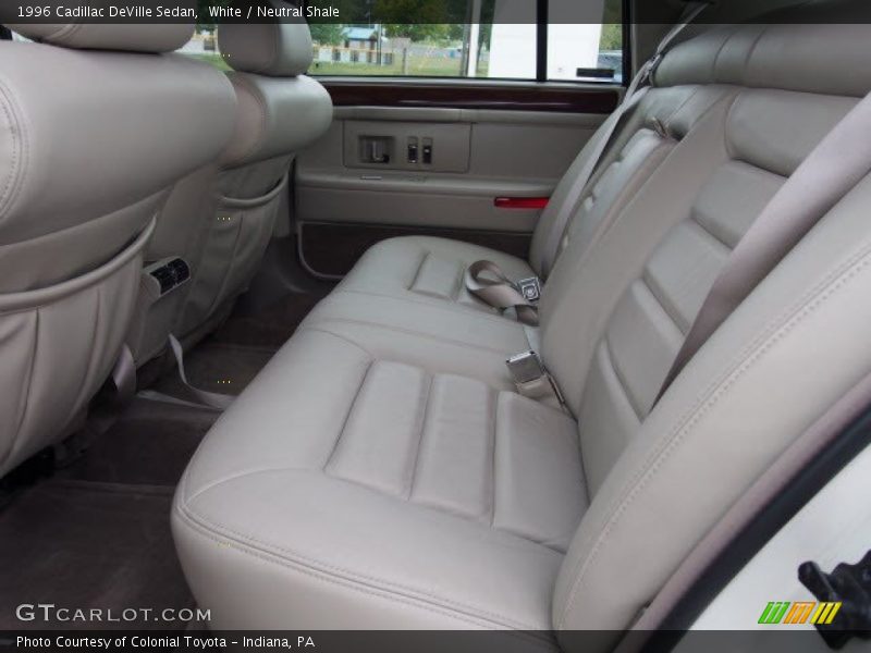 White / Neutral Shale 1996 Cadillac DeVille Sedan