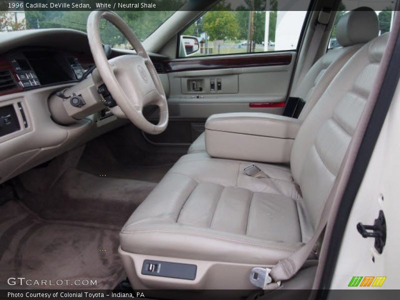 White / Neutral Shale 1996 Cadillac DeVille Sedan