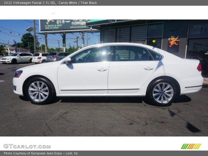 Candy White / Titan Black 2012 Volkswagen Passat 2.5L SEL