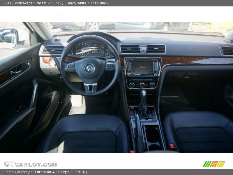 Candy White / Titan Black 2012 Volkswagen Passat 2.5L SEL