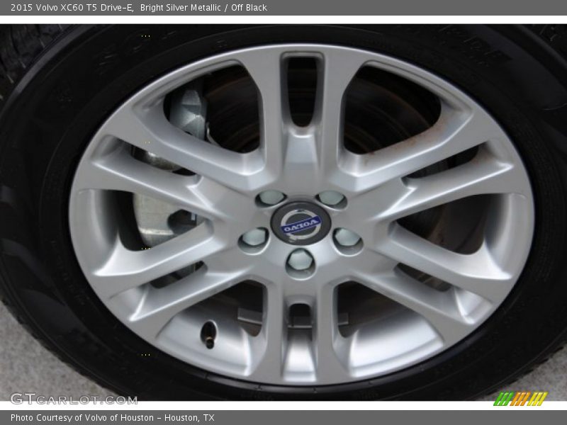 Bright Silver Metallic / Off Black 2015 Volvo XC60 T5 Drive-E