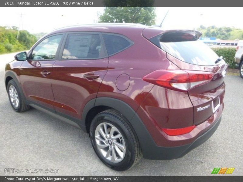 Ruby Wine / Beige 2016 Hyundai Tucson SE AWD