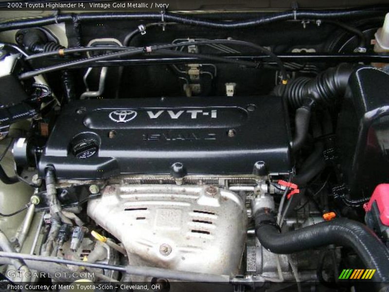 Vintage Gold Metallic / Ivory 2002 Toyota Highlander I4