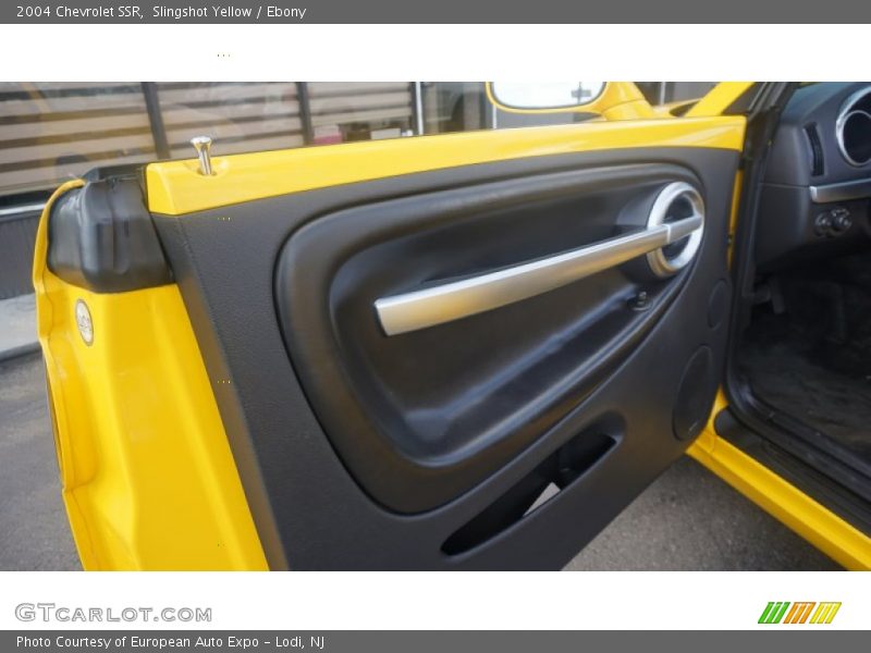 Slingshot Yellow / Ebony 2004 Chevrolet SSR