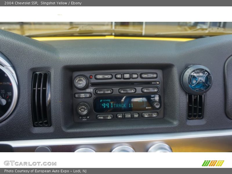 Slingshot Yellow / Ebony 2004 Chevrolet SSR