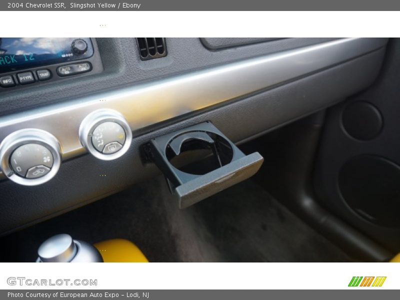 Slingshot Yellow / Ebony 2004 Chevrolet SSR