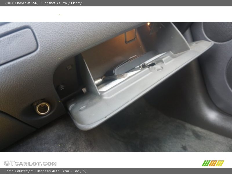 Slingshot Yellow / Ebony 2004 Chevrolet SSR