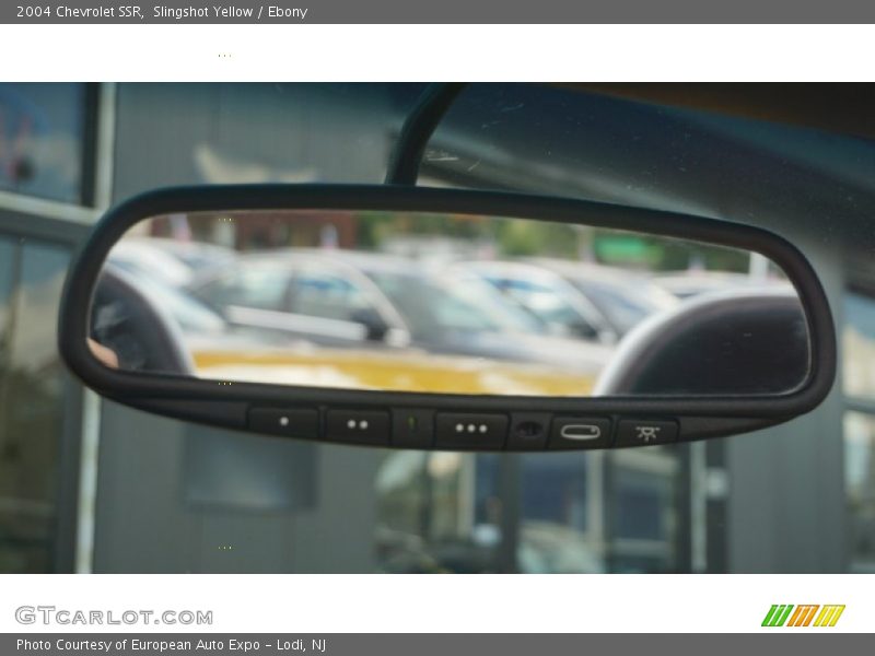Slingshot Yellow / Ebony 2004 Chevrolet SSR