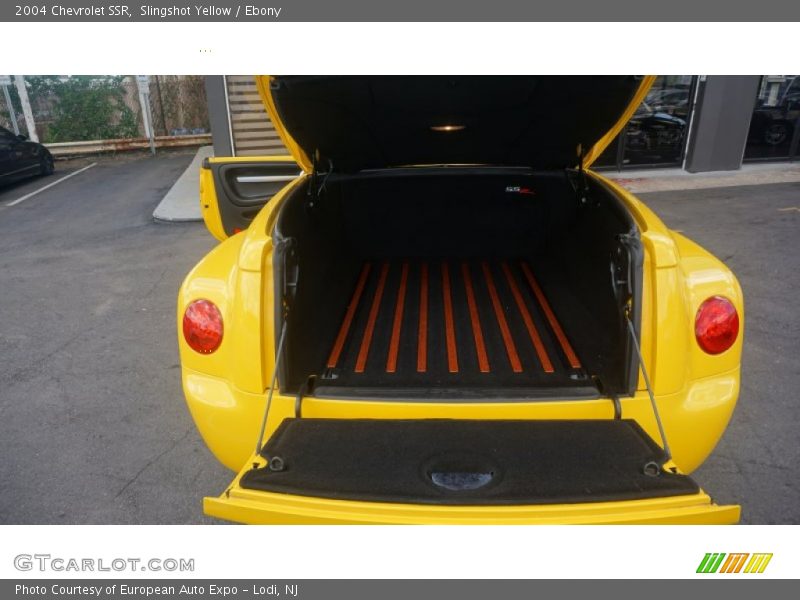 Slingshot Yellow / Ebony 2004 Chevrolet SSR