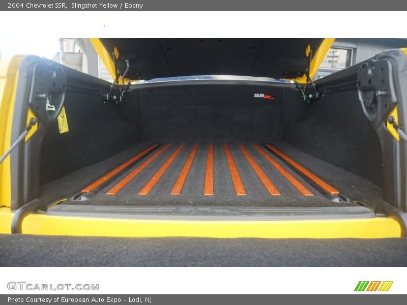 Slingshot Yellow / Ebony 2004 Chevrolet SSR