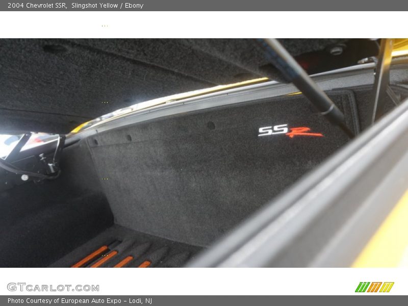 Slingshot Yellow / Ebony 2004 Chevrolet SSR