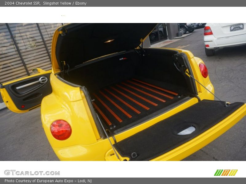 Slingshot Yellow / Ebony 2004 Chevrolet SSR