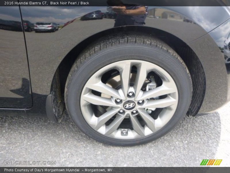 Black Noir Pearl / Black 2016 Hyundai Elantra GT