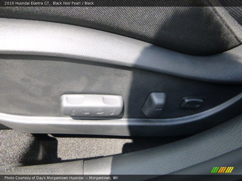 Black Noir Pearl / Black 2016 Hyundai Elantra GT