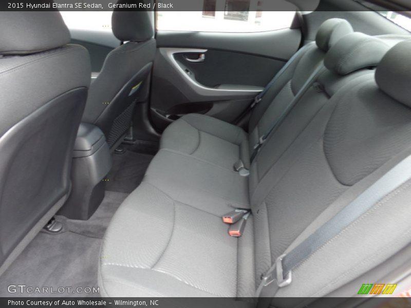 Geranium Red / Black 2015 Hyundai Elantra SE Sedan