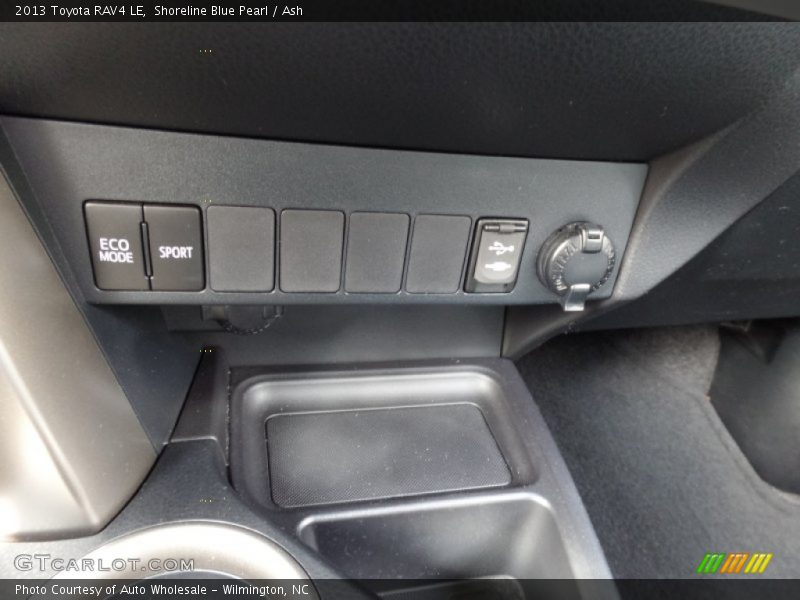 Shoreline Blue Pearl / Ash 2013 Toyota RAV4 LE