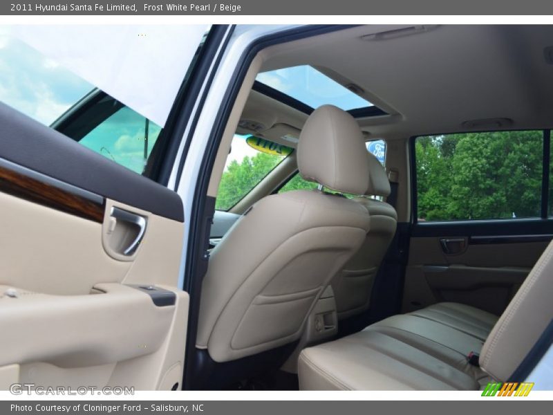 Frost White Pearl / Beige 2011 Hyundai Santa Fe Limited