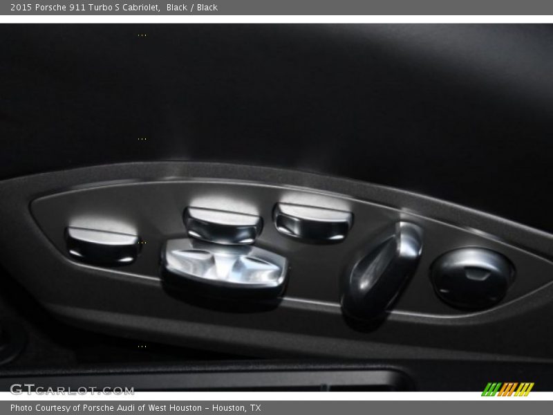Controls of 2015 911 Turbo S Cabriolet