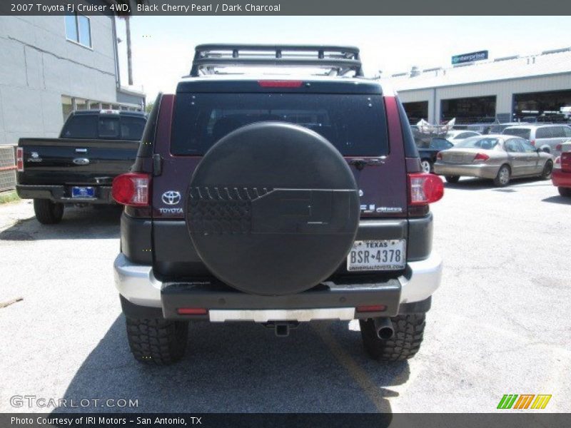 Black Cherry Pearl / Dark Charcoal 2007 Toyota FJ Cruiser 4WD