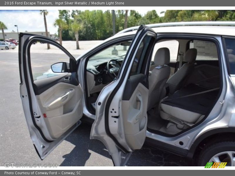 Ingot Silver Metallic / Medium Light Stone 2016 Ford Escape Titanium