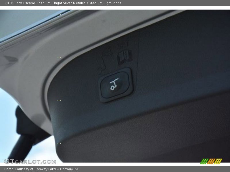 Ingot Silver Metallic / Medium Light Stone 2016 Ford Escape Titanium