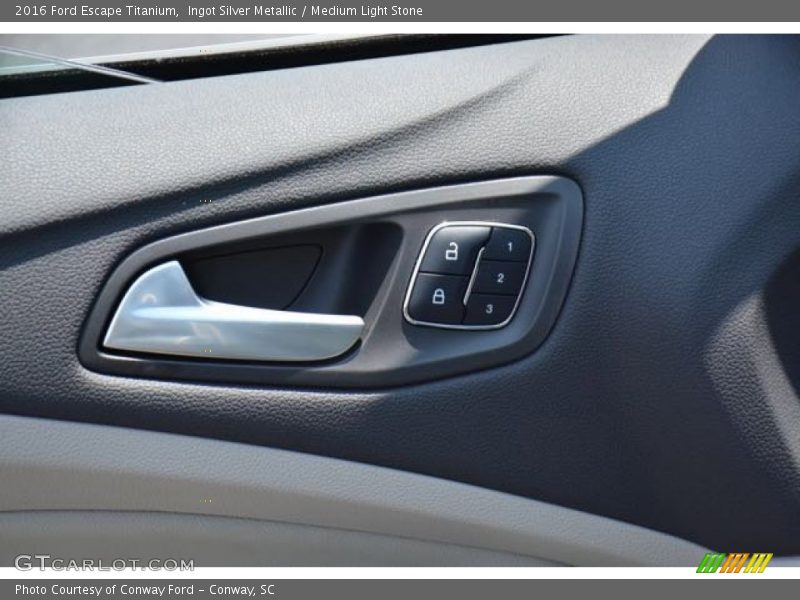 Ingot Silver Metallic / Medium Light Stone 2016 Ford Escape Titanium