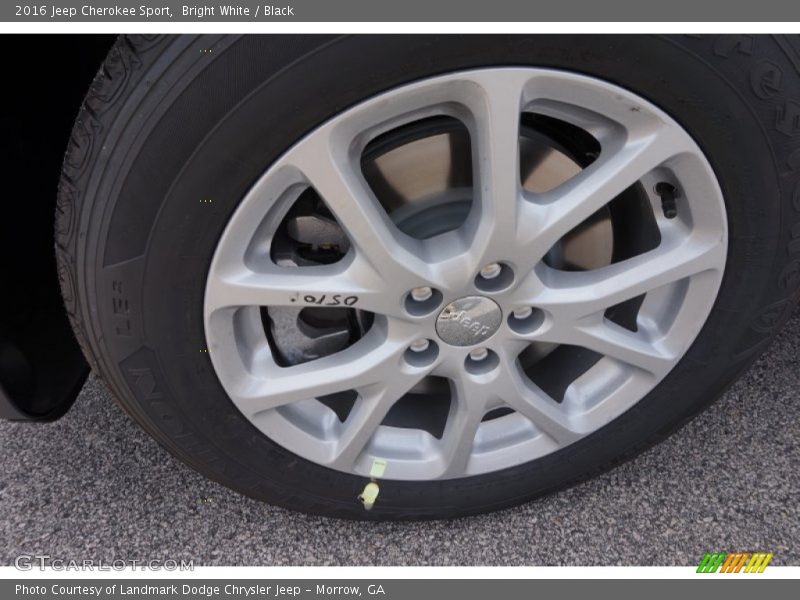 Bright White / Black 2016 Jeep Cherokee Sport
