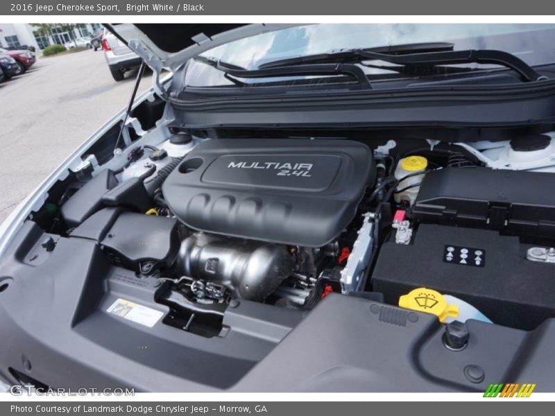 Bright White / Black 2016 Jeep Cherokee Sport