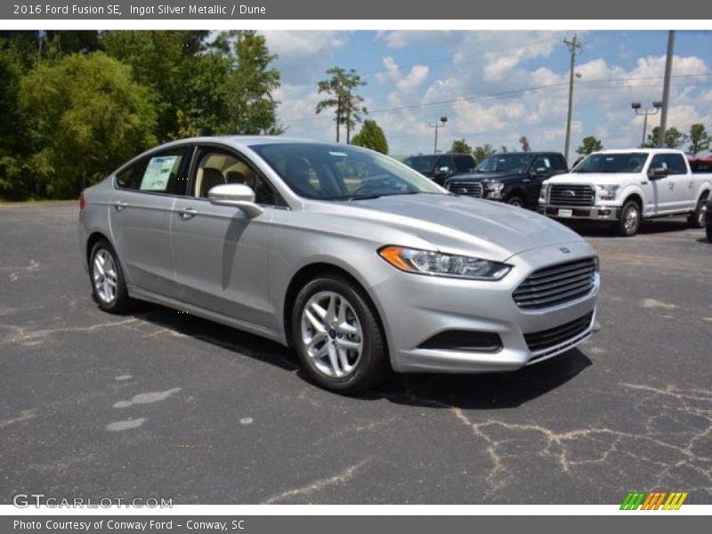 Ingot Silver Metallic / Dune 2016 Ford Fusion SE