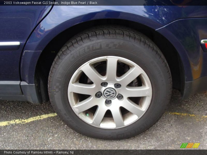 Indigo Blue Pearl / Black 2003 Volkswagen Passat GLS Sedan
