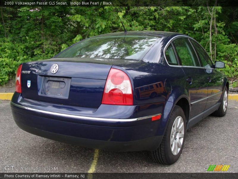 Indigo Blue Pearl / Black 2003 Volkswagen Passat GLS Sedan