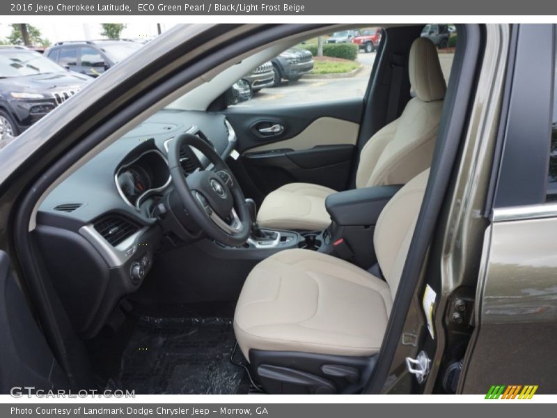  2016 Cherokee Latitude Black/Light Frost Beige Interior