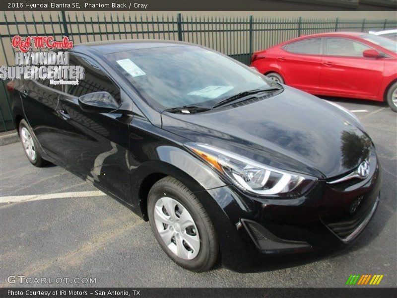 Phantom Black / Gray 2016 Hyundai Elantra SE