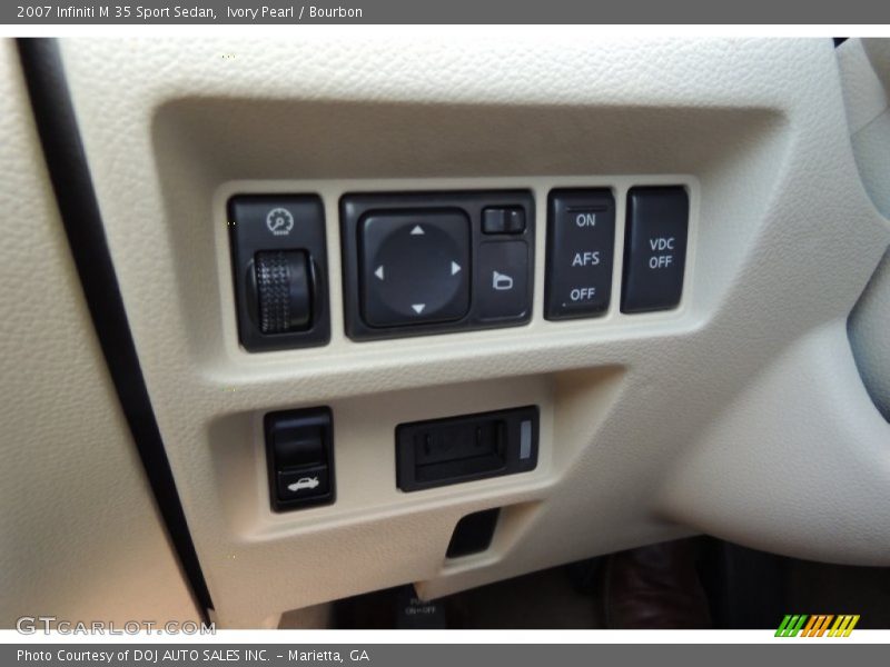 Ivory Pearl / Bourbon 2007 Infiniti M 35 Sport Sedan
