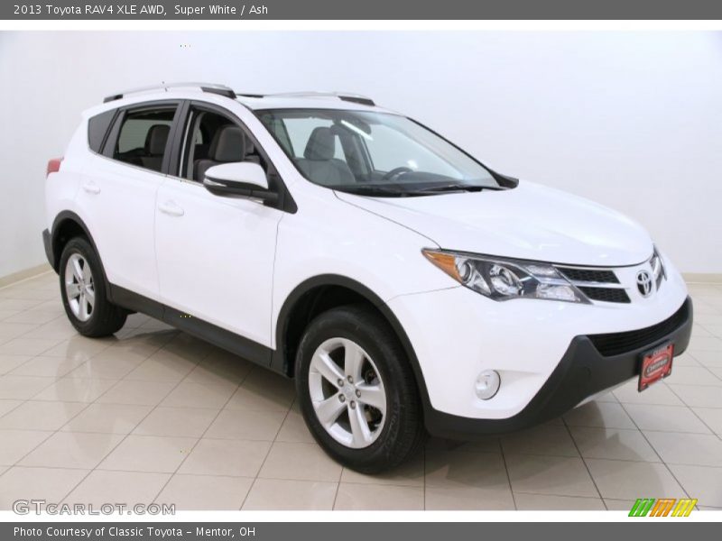 Super White / Ash 2013 Toyota RAV4 XLE AWD
