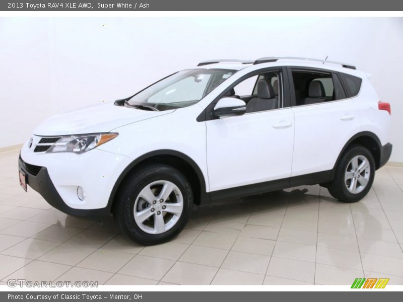 Super White / Ash 2013 Toyota RAV4 XLE AWD