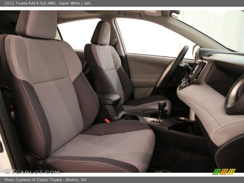 Super White / Ash 2013 Toyota RAV4 XLE AWD